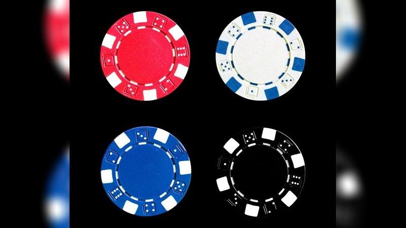 Khám phá bí ẩn Xì tố và Blackjack